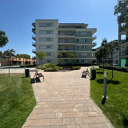 Lelle Resort Apartman Balatonlelle Exterior photo