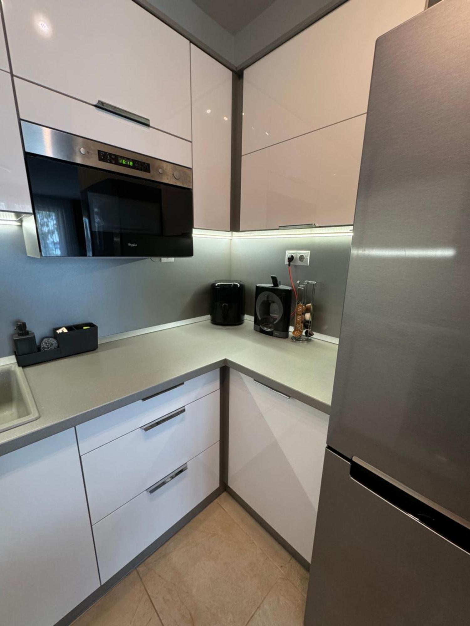 Lelle Apartment *